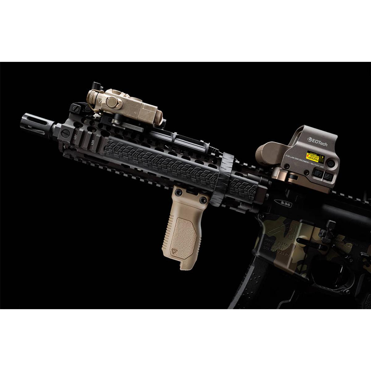 strike industries chwyt picatinny angled vertical grip fde si ar cmag rail l fde