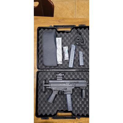 B&T APC9 PRO PDW + Aimpoint...