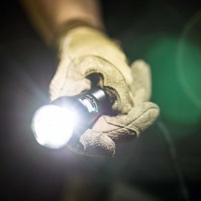 fenix latarka edc 3000 lumenow c7