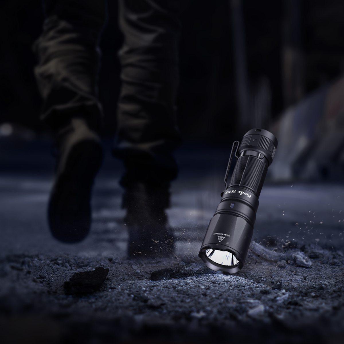 fenix latarka taktyczna 1000 lumenow tk05r