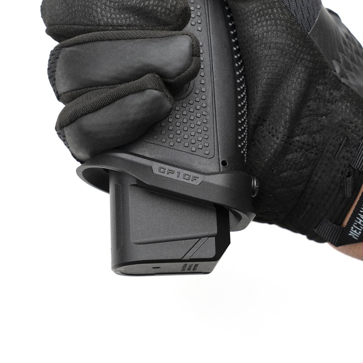 strike industries powiekszony lejek magazynka do pistoletu cz p 10 f czarny si czp10f magwell