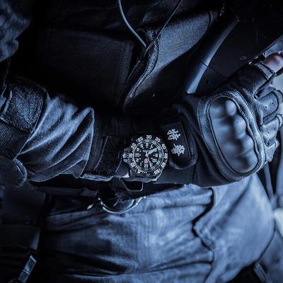 luminox zegarek navy seal colormark 3050 series xs 3051 f
