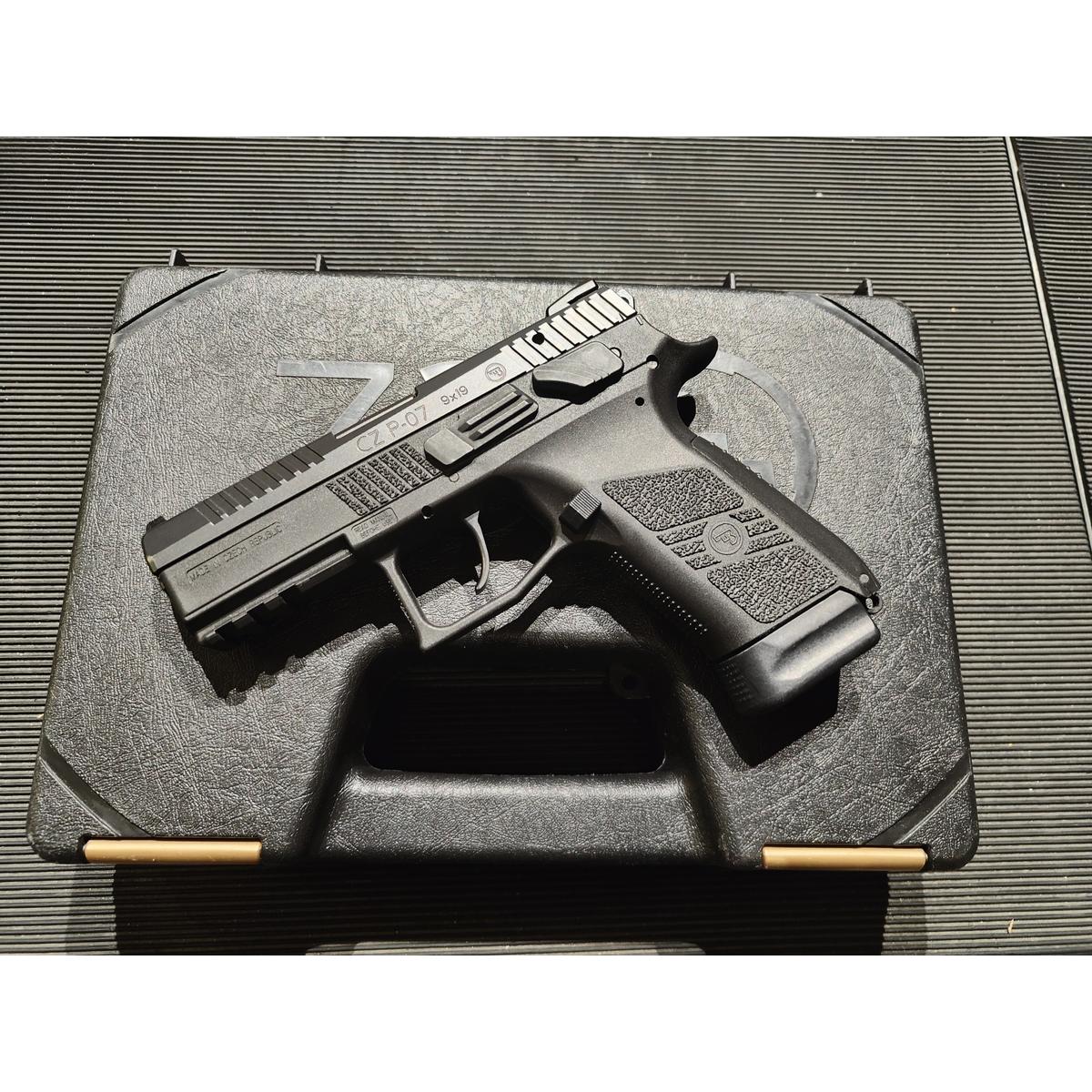 cz p 07