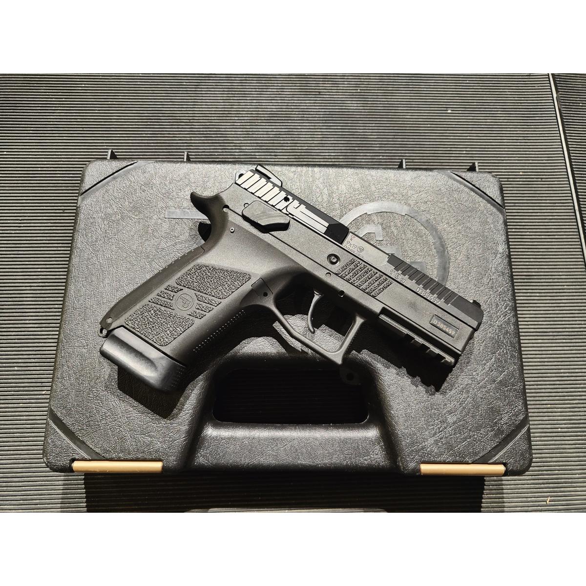 cz p 07