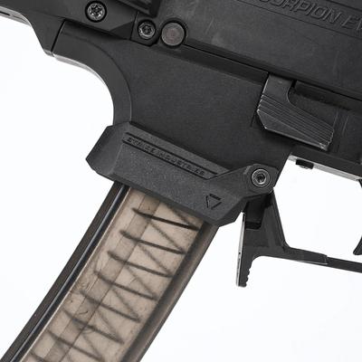 strike industries powiekszony lejek magazynka do pistoletu maszynowego cz scorpion evo czarny si cevo magwell