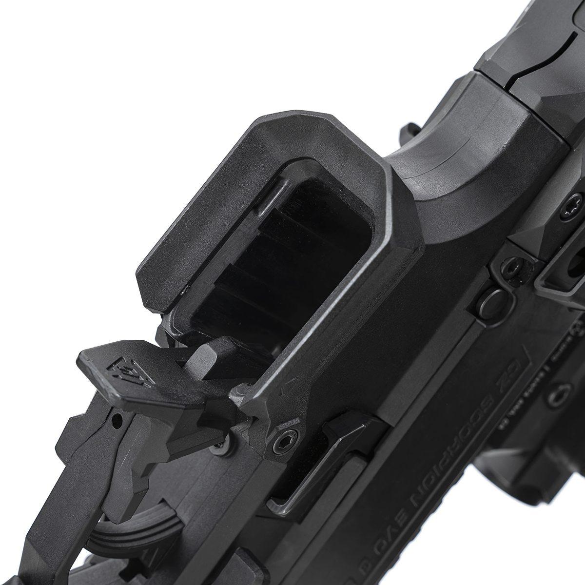 strike industries powiekszony lejek magazynka do pistoletu maszynowego cz scorpion evo czarny si cevo magwell