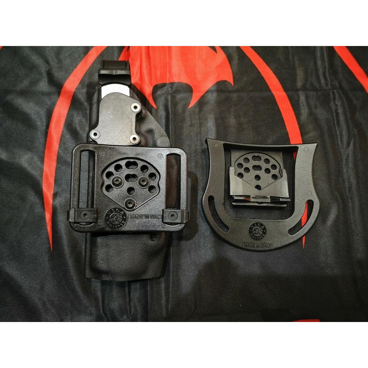 vega holsters kydexowa kabura owb z zabezpieczeniem do pistoletu beretta apx vku880