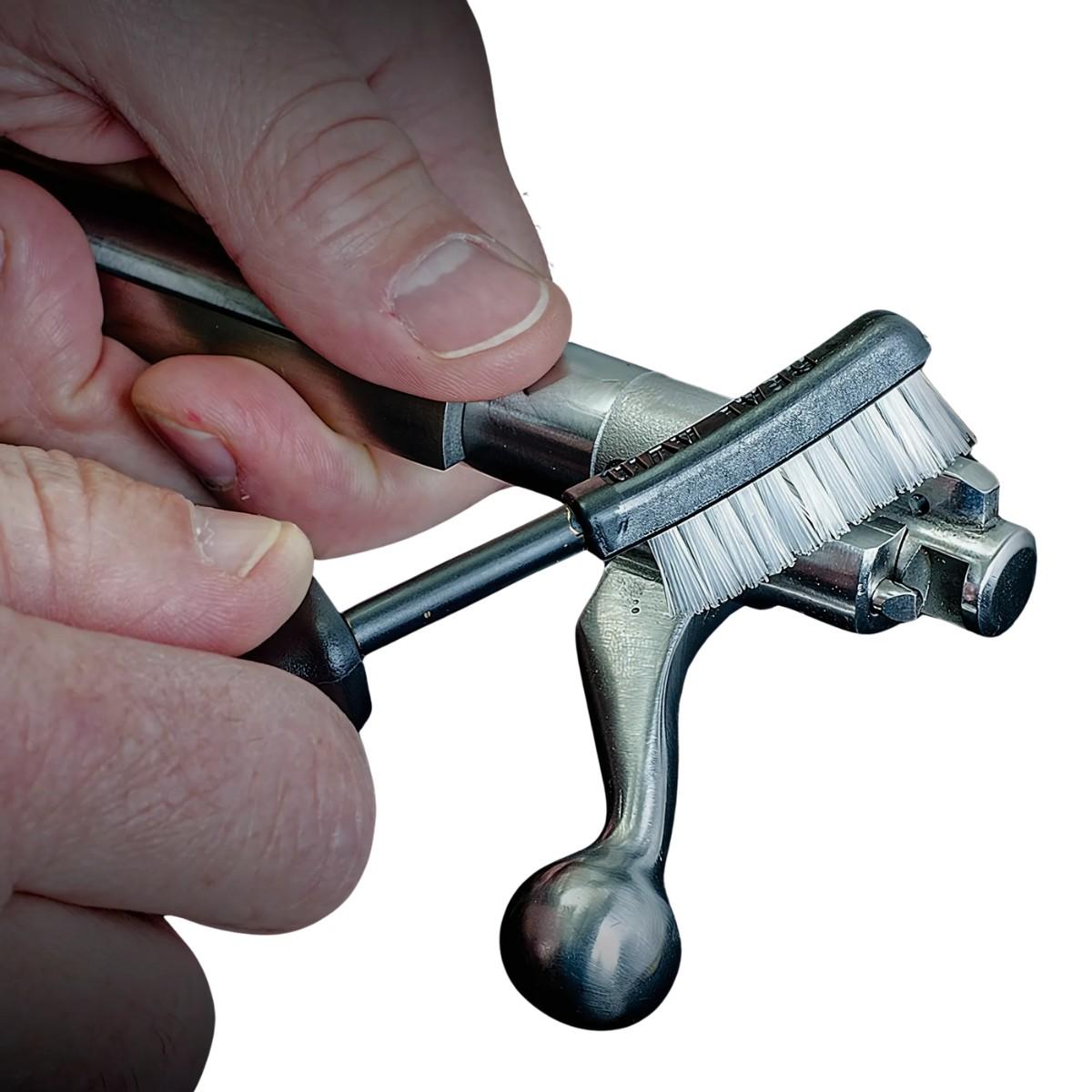 real avid zestaw do czyszczenia broni gun boss pro precision cleaning tools avgbpropct