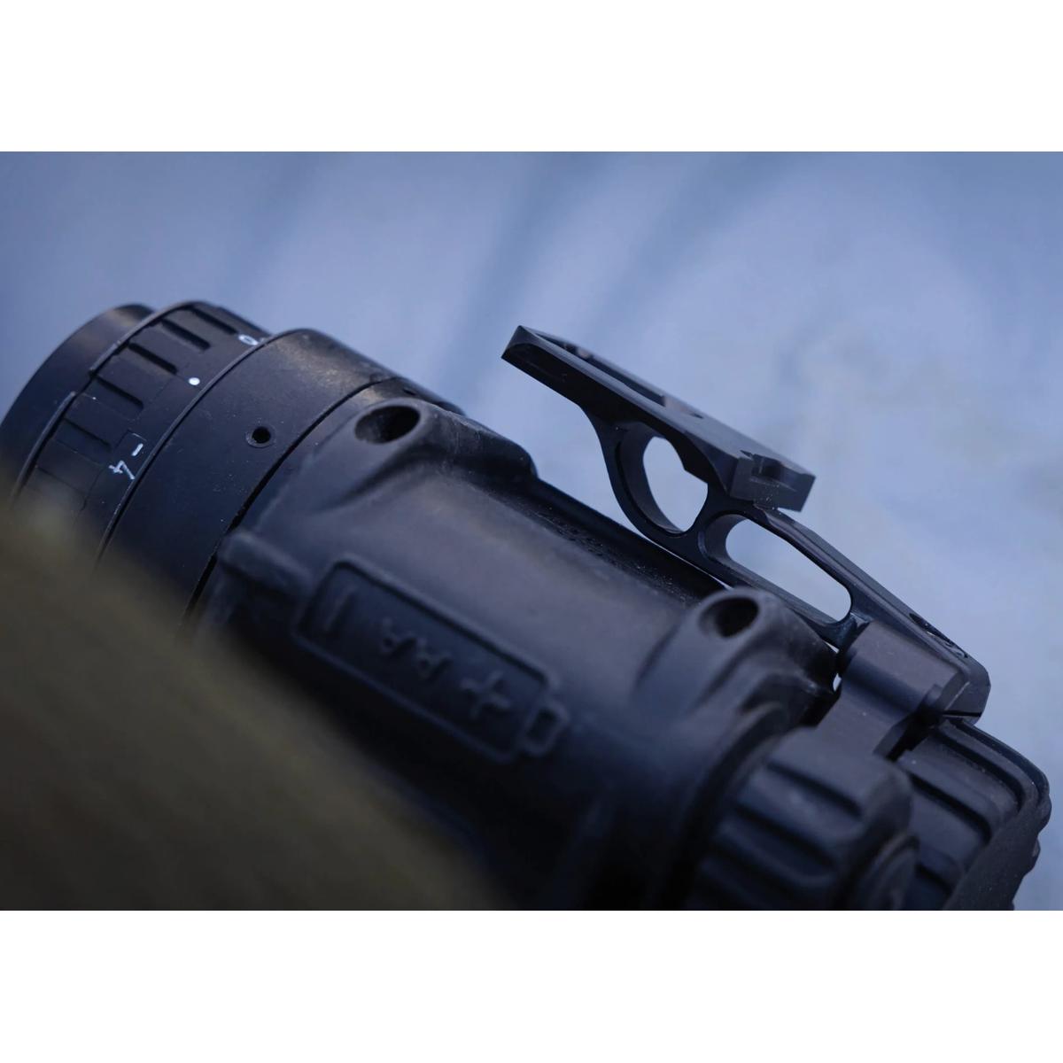 falconclaw qda pvs 14 the 14