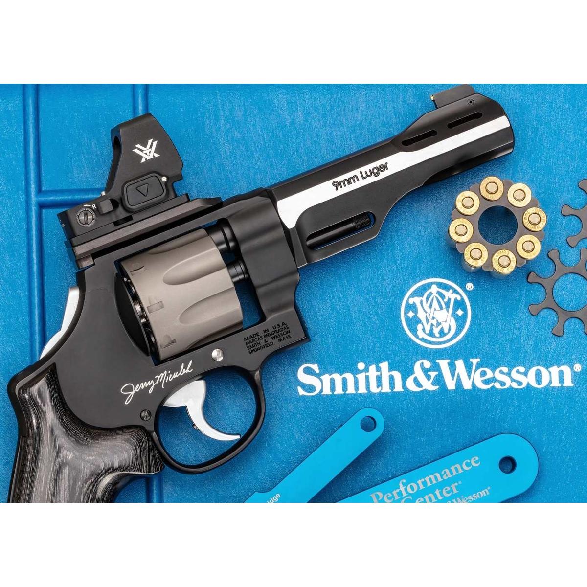 smith wesson performance center 327 wr jerry miculek world record revolver 5 z kolimatorem 14045