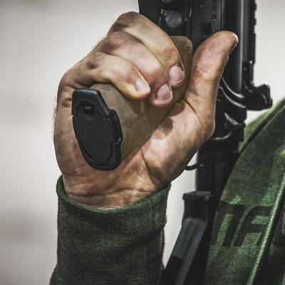 magpul chwyt pistoletowy moe grip do ar15 fde mag416fde