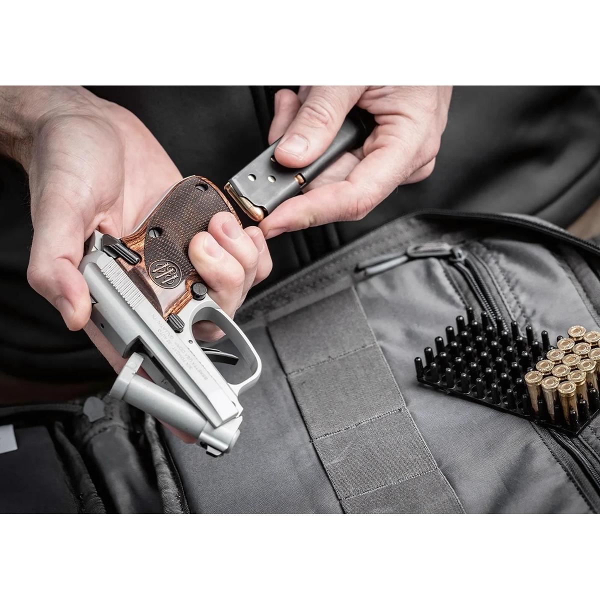 beretta 30x tomcat inox wood grips