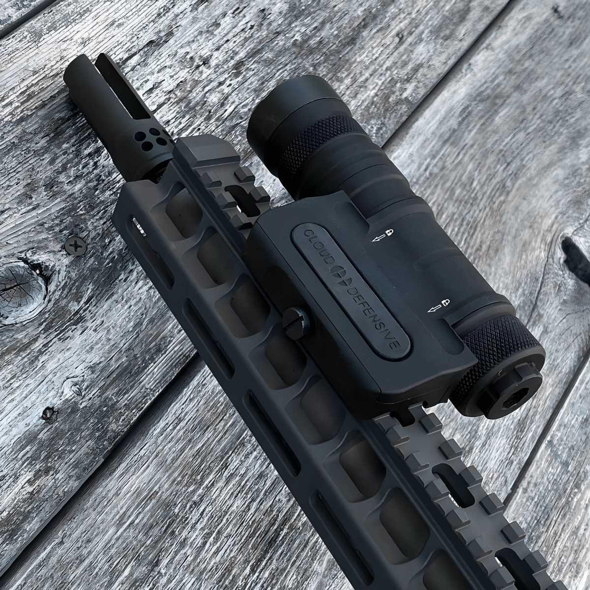 cloud defensive latarka taktyczna na bron dluga owl blk
