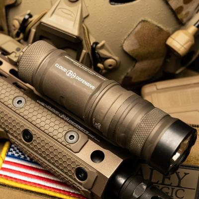 cloud defensive latarka taktyczna na bron dluga owl fde