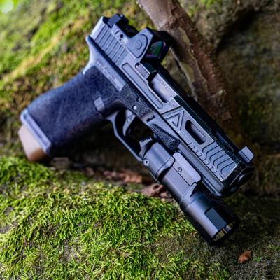 cloud defensive latarka pistoletowa epl duty czarna cdepl d blk