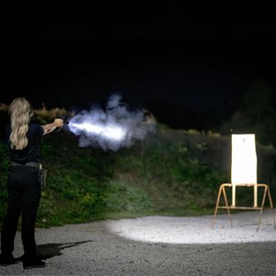 cloud defensive latarka pistoletowa epl duty czarna cdepl d blk