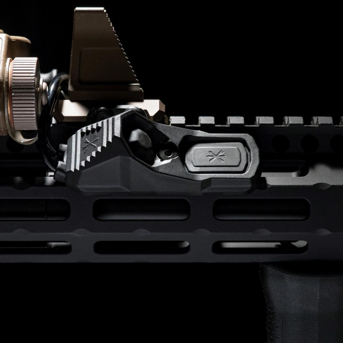 unity tactical montaz na szyne mlok wlacznika axon czarny axn mb